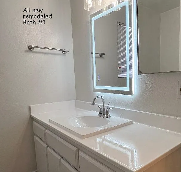 825 N Monterey St — Photo 7