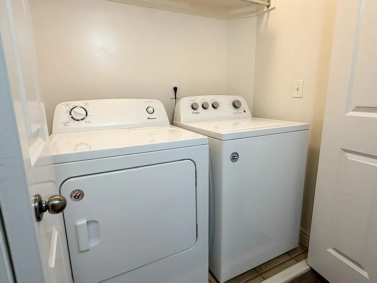 Unit Photo