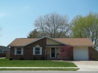 1904 20th St, Charleston, IL 61920