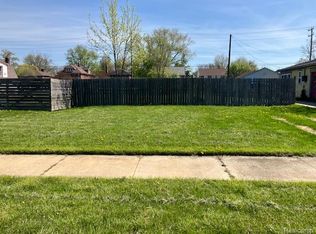 664 Ashland St, Detroit, MI 48215