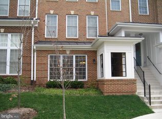 4464 Beacon Grove Cir, Fairfax, VA 22033