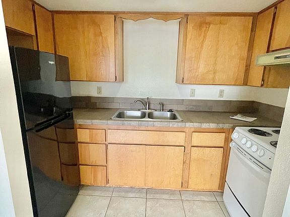 5th image of 475 N Main St #1-5