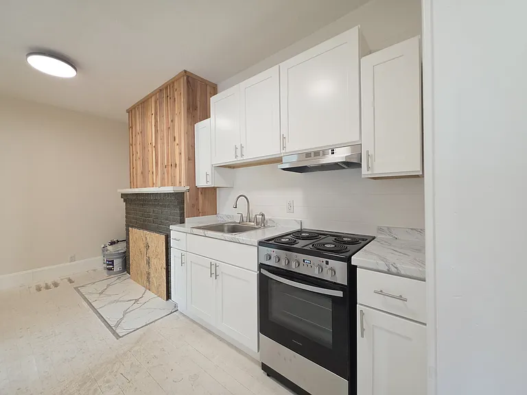 602 I St #1 — Photo 12