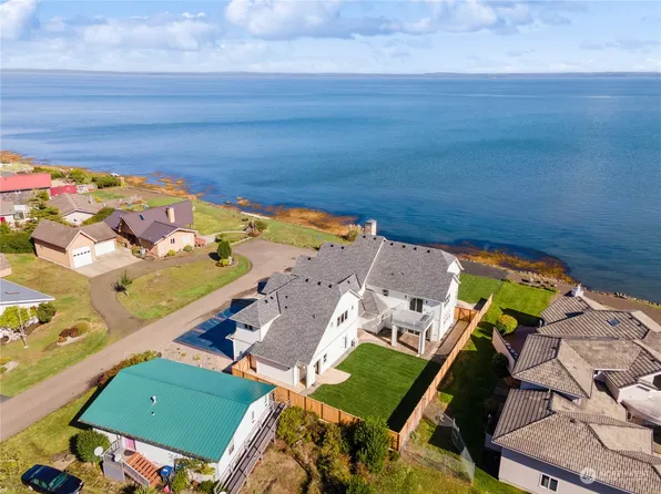 315 Oyster Court SE, Ocean Shores, WA 98569