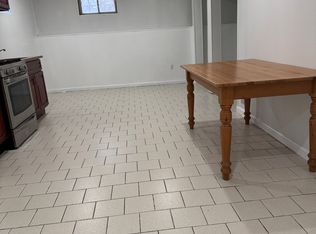 19 Drumgoole Rd E #1, Staten Island, NY 10312