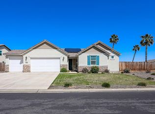 13525 Royal Oaks Ct, Chowchilla, CA 93610