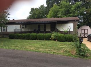 882 Thousand Pines Dr, Fenton, MO