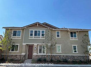 16025 Symphony Ln, Fontana, CA 92336