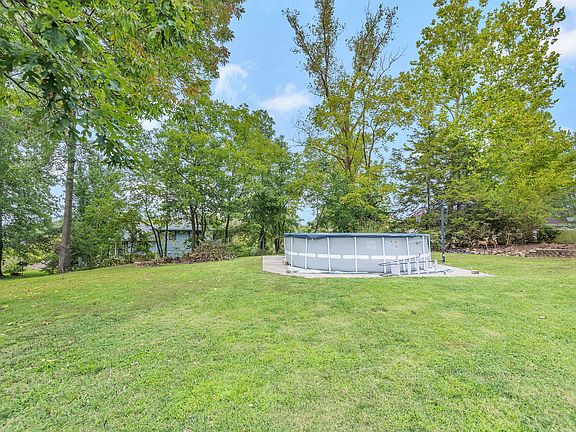 5th image of 4908 Sharon Dr