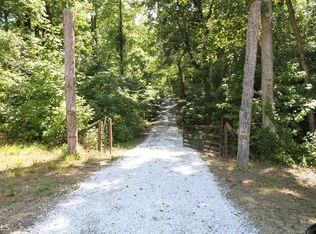 822 Rock Springs Rd, Lavonia, GA 30553