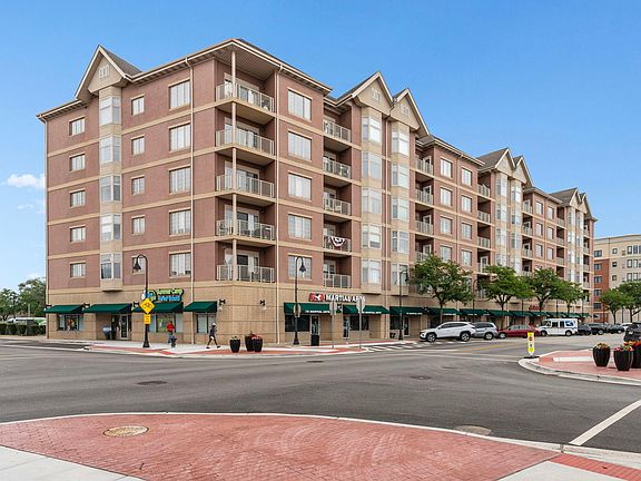 5th image of 9670 Franklin Ave Unit 610