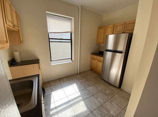 31-25 33rd St #5, Astoria, NY 11106
