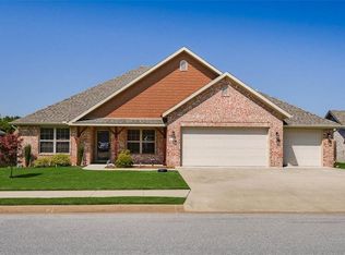 1161 Ellen Ray Ln, Centerton, AR 72719