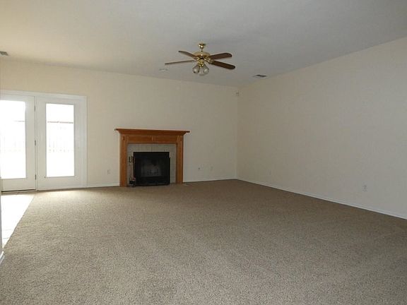 3rd image of 3711 NE Madison Ave