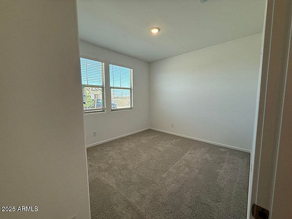 4th image of 18261 W CAMINO DE ORO --