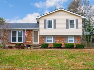 3706 Longview Rd, Jeffersontown, KY 40299