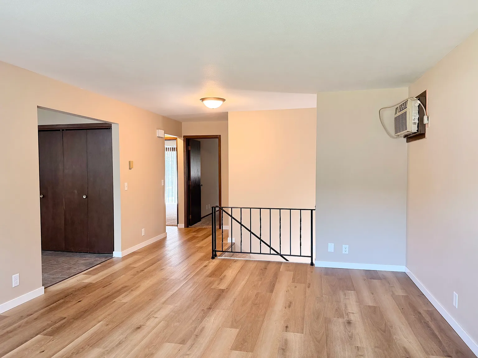 2 bed, $1,450 — Photo 4