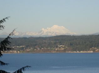 2283 Cranes Landing Dr, Greenbank, WA 98253