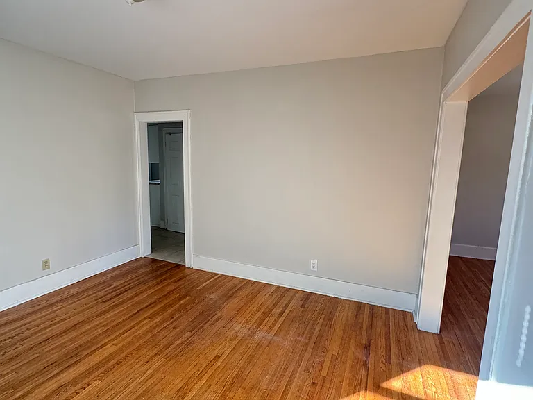 2177 Dougall Ave #1 — Photo 5