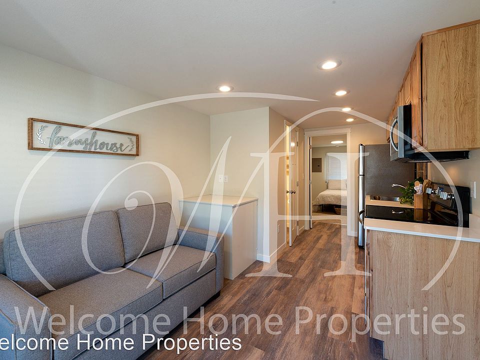 1st image of 205 Woodland Ave #13