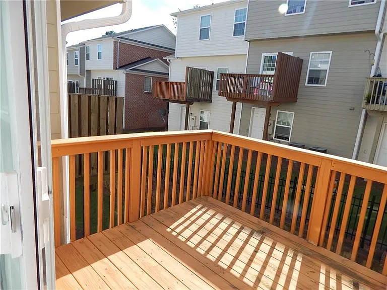 2199 Landing Walk Dr — Photo 45