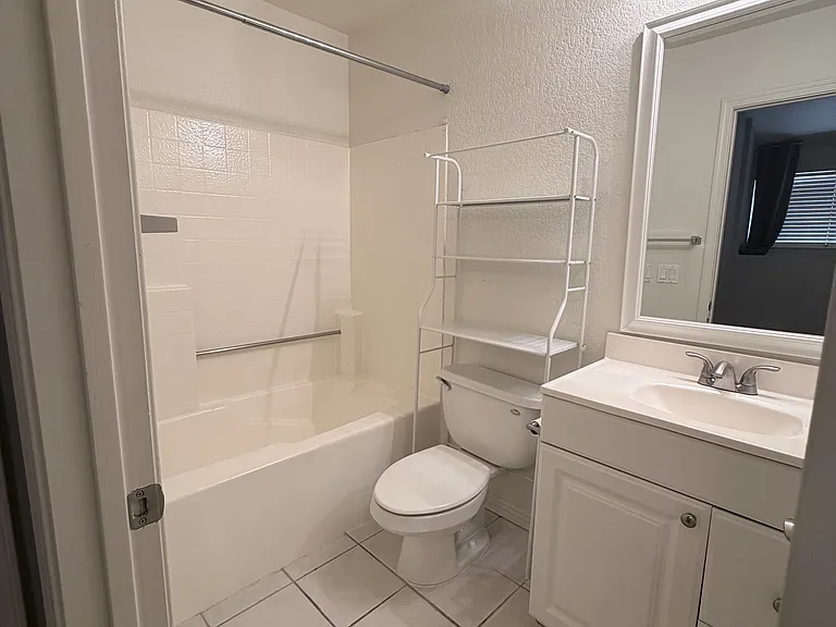 2201 N Comanche Dr #1046 — Photo 14