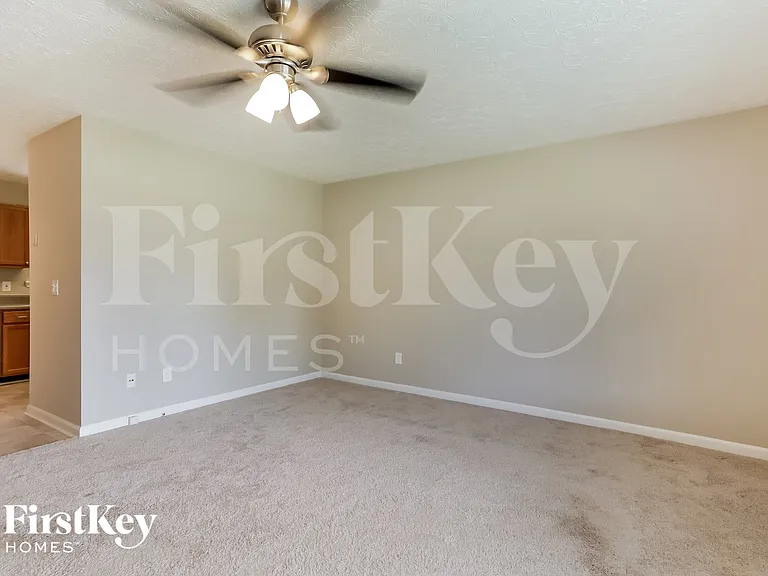 88 Ravenwood Ln — Photo 6