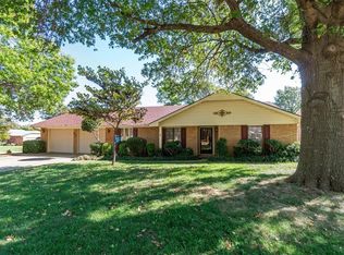 27 N Rice Ave, Shawnee, OK 74804