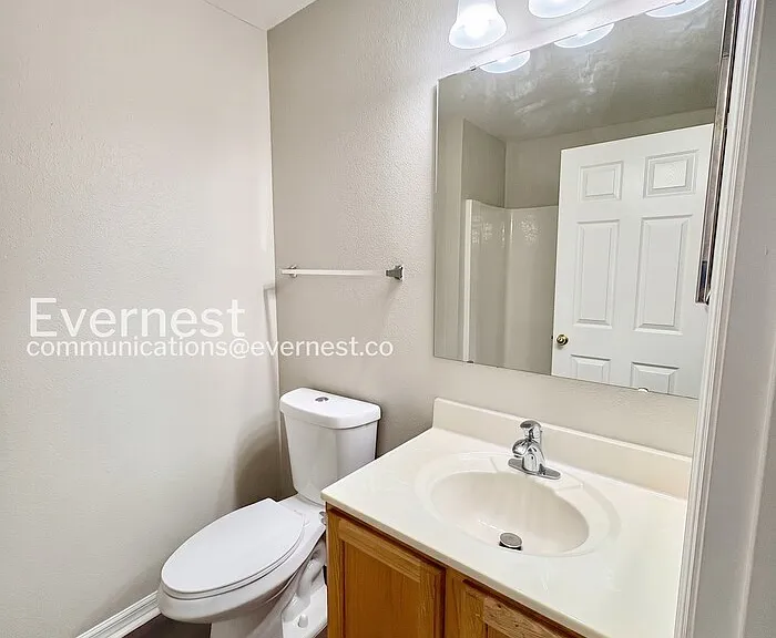 3823 Exeter Ln — Photo 17