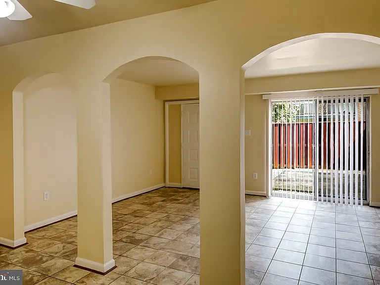 2334 Sun Valley Cir #1 — Photo 8