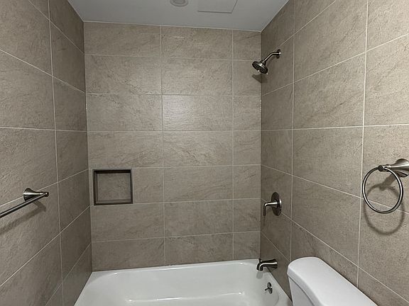 3rd image of 156 Garside St APT 2