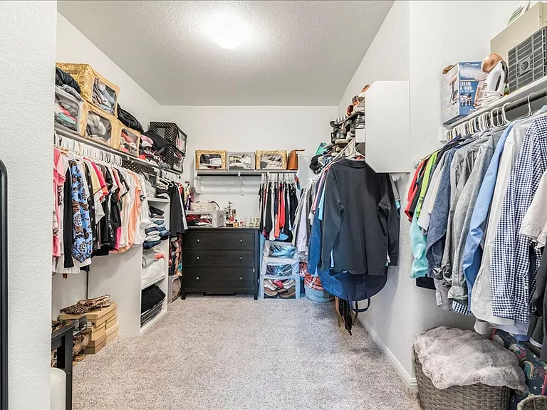125 Groesbeck Ln — Photo 17