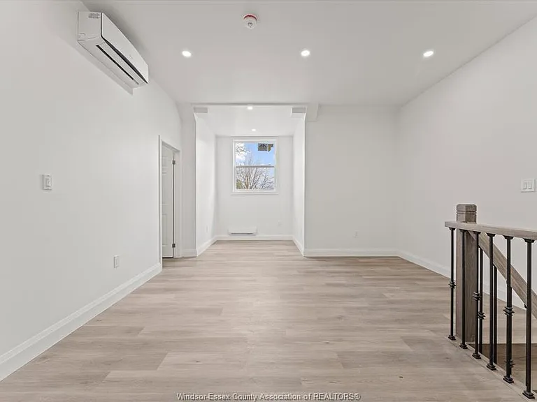 702 Pierre Ave #7 — Photo 12