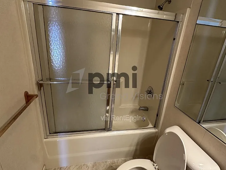 1308 Arthur Ave #8 — Photo 3