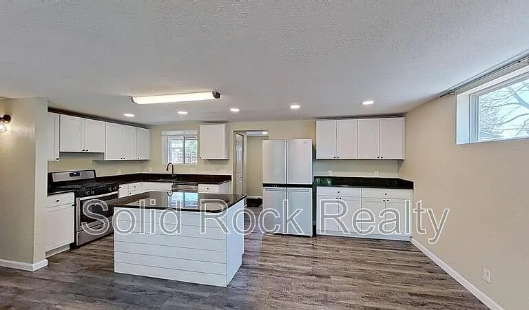 3301 Pennsylvania Ave — Photo 3