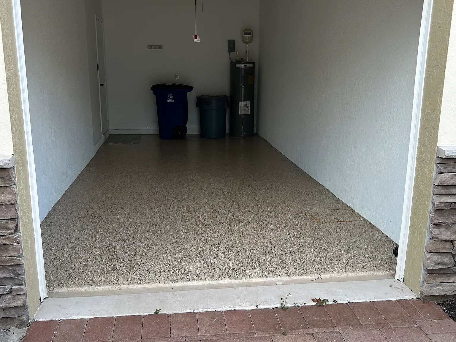 8511 Oakshade Cir — Photo 2