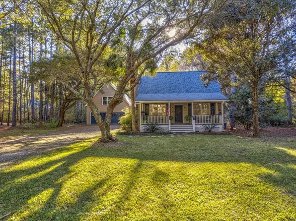 915 Gypsy Ln, Mc Clellanville, SC 29458