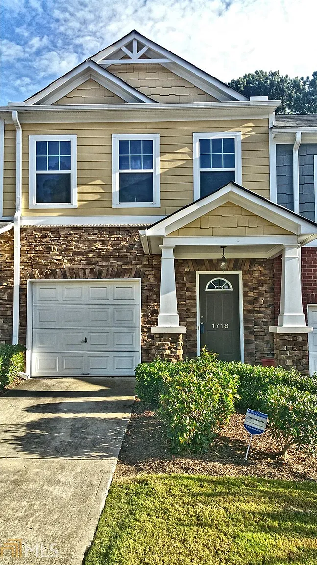 1718 Arbor Gate Dr photo 1