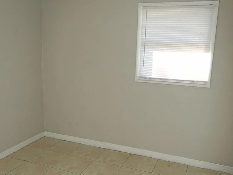3205 N 47th St — Photo 12