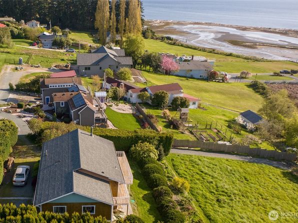 6158 Dassel Street, Clinton, WA 98236