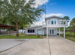2627 Oaks St, San Leon, TX 77539