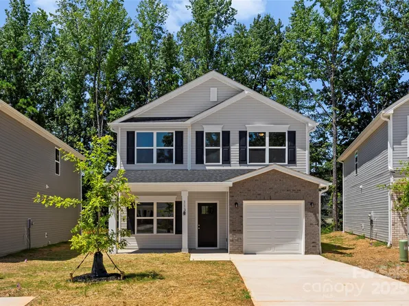 1137 Thayer Glen Ct, Charlotte, NC 28213