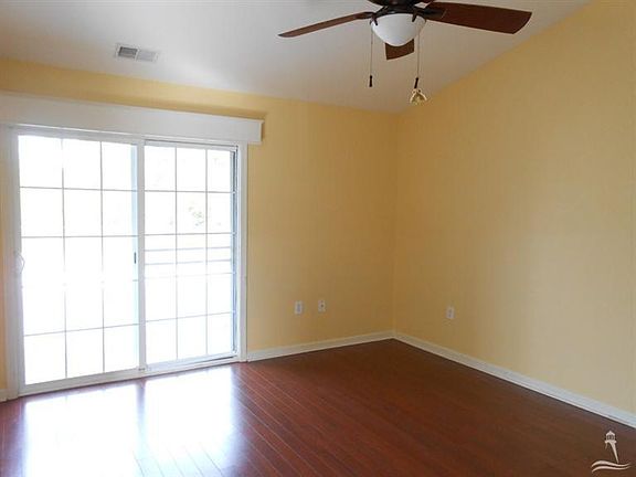 2nd image of 2880 Bay Village St