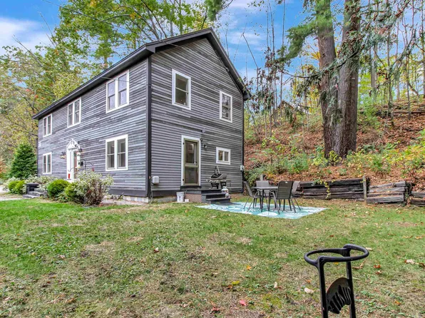 34 Pleasant Street, Proctor, VT 05765