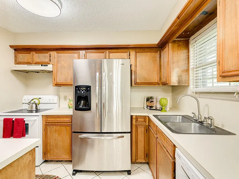 530 Tall Timber Dr — Photo 15
