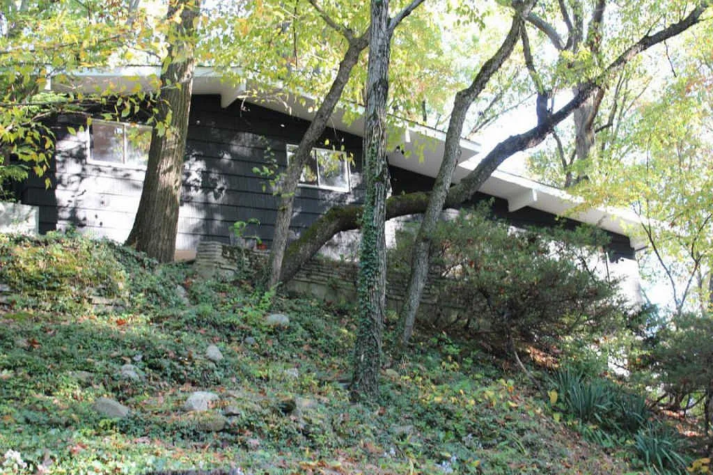 470 Walhalla Rd photo 1