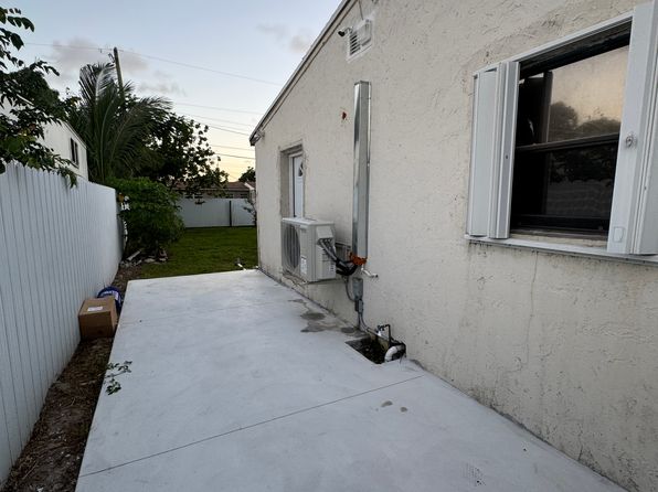 3290 NW 170th St