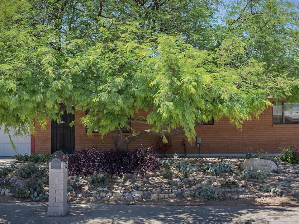 1st image of 3255 W Calle Cereza