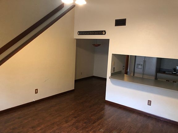 3rd image of 5206 Oak Charter Ct