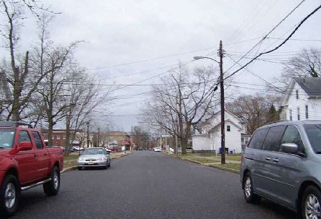 2nd image of 125 2nd St